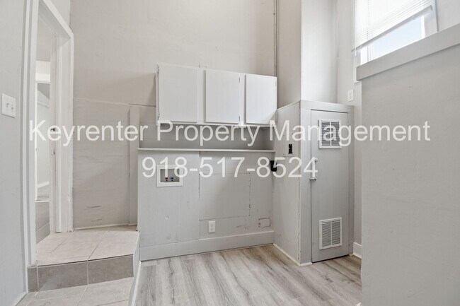 Building Photo - 2 Bed | 1 Bath | Tulsa