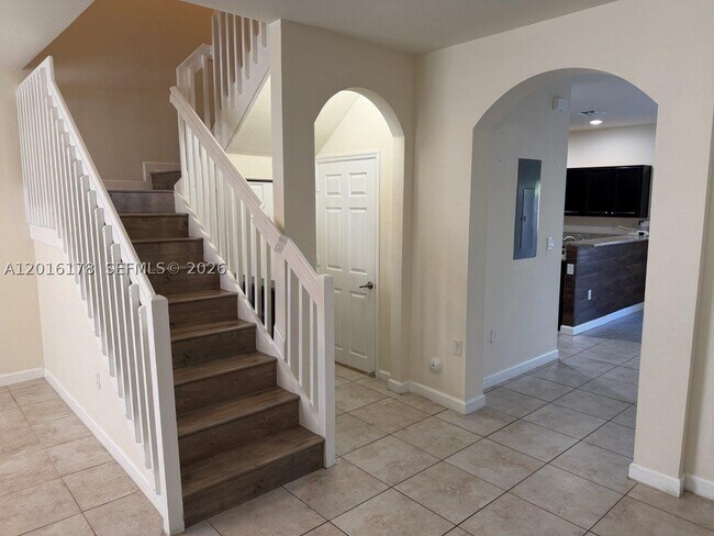 Building Photo - 11540 SW 151 Ave