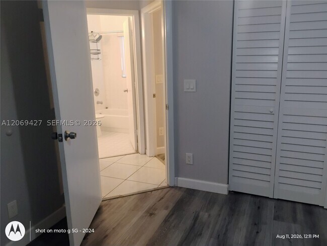 Building Photo - 6766 NW 69th Ct