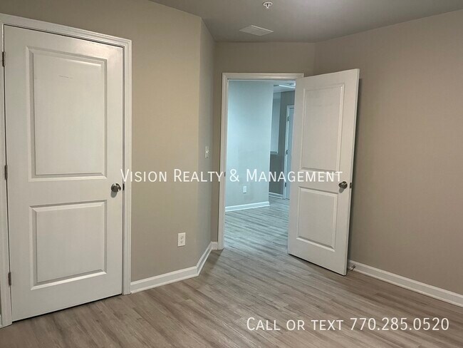 Building Photo - 8336 Triple Crown Dr