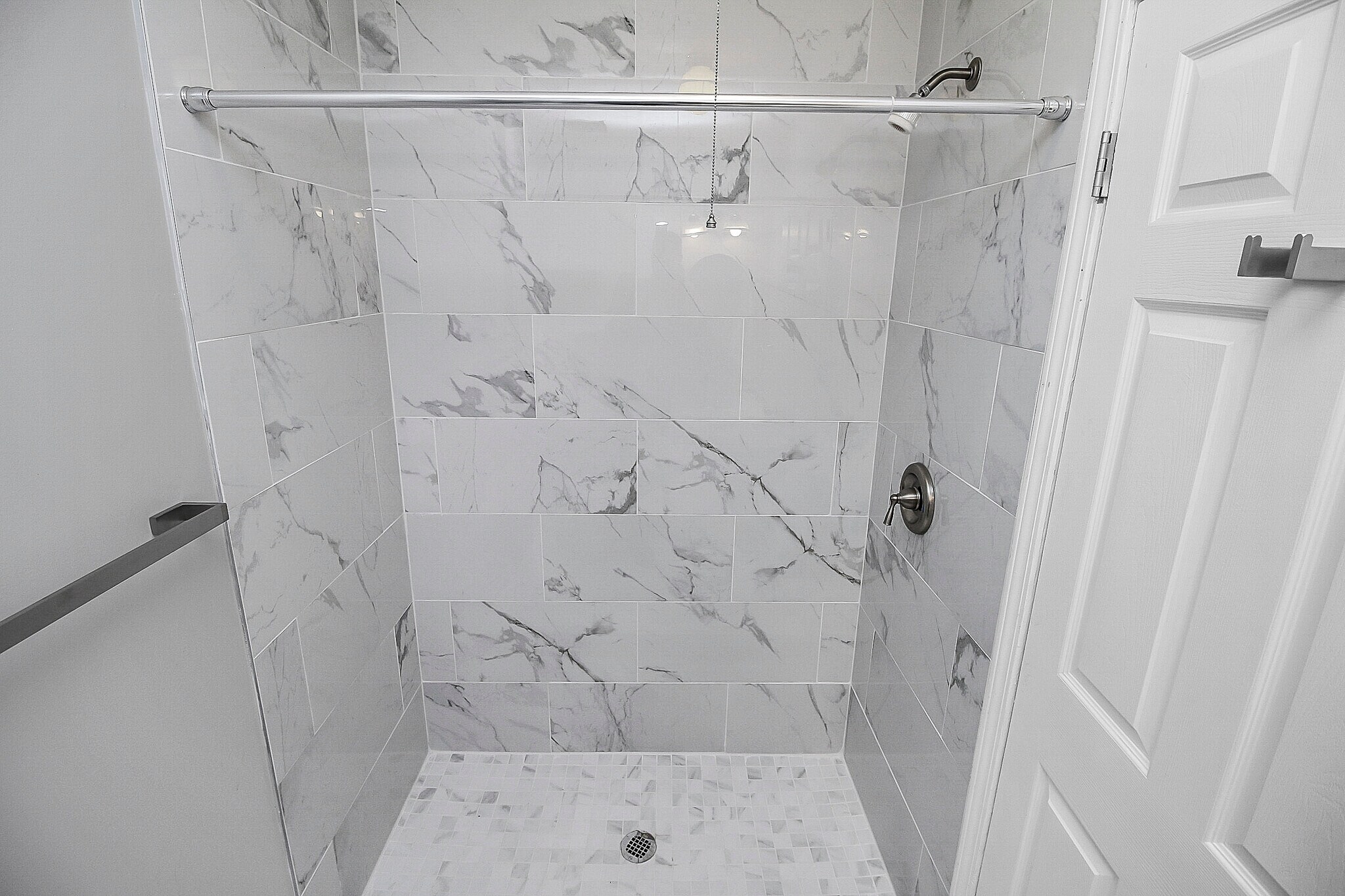 guest bathroom - 4234 Firwood Ln