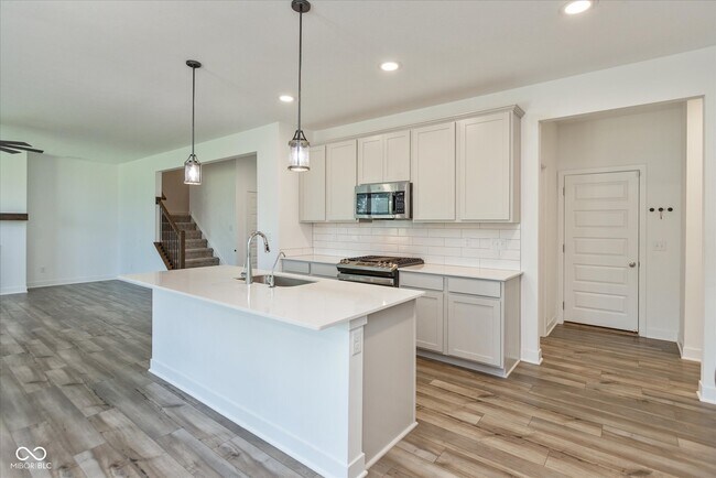Building Photo - 3148 Hawking Ct