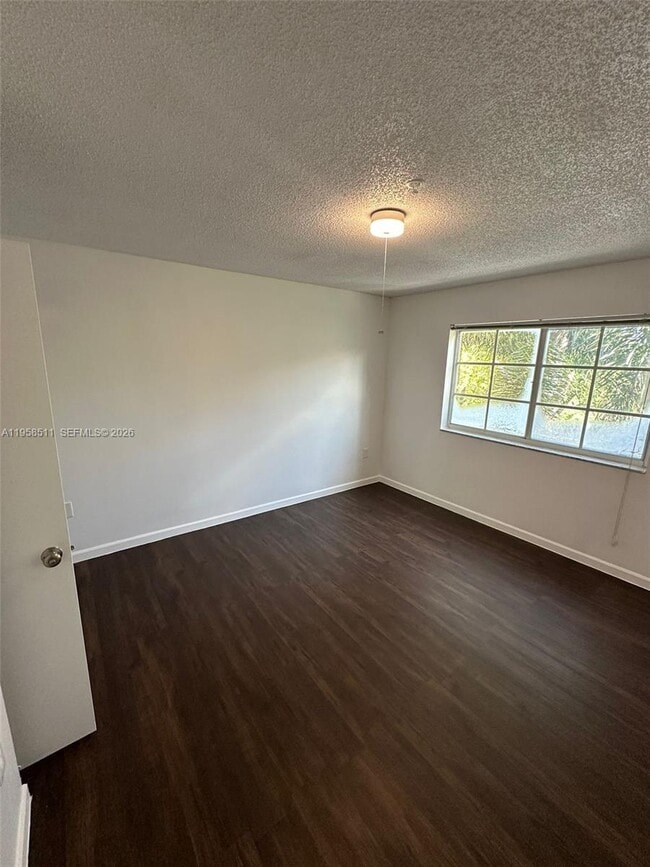 Building Photo - 4848 N State Rd 7