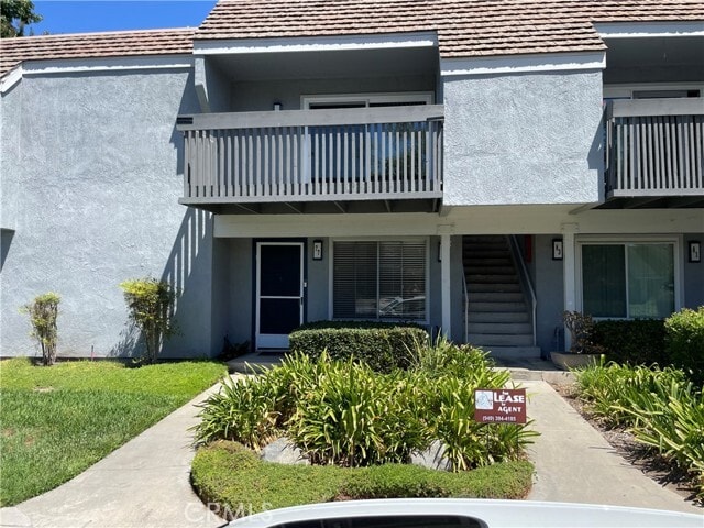 Building Photo - 79 Wildwood