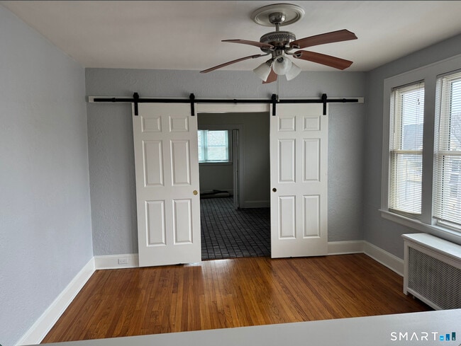 Building Photo - 285 Clover St