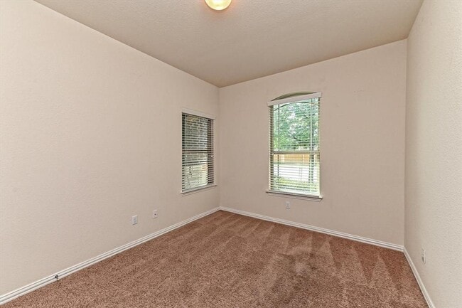 Building Photo - 265 Shale Cir
