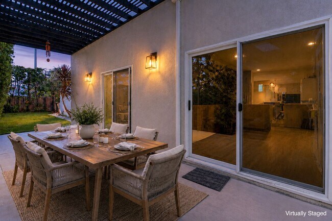 Building Photo - Modern Gated Retreat on a Private Lot.
