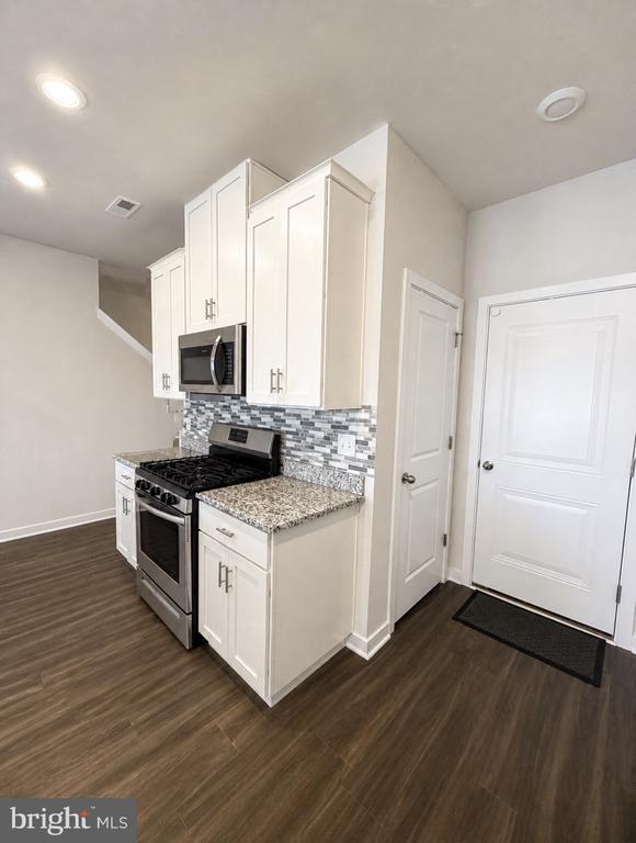 Building Photo - 4913 Brookside Ct