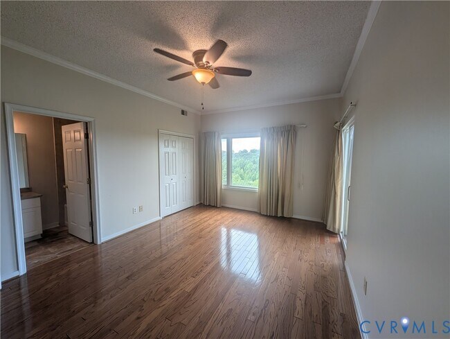 Building Photo - 301 Beacon Ridge Dr
