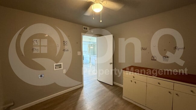 Building Photo - 3302 High Plateau Dr