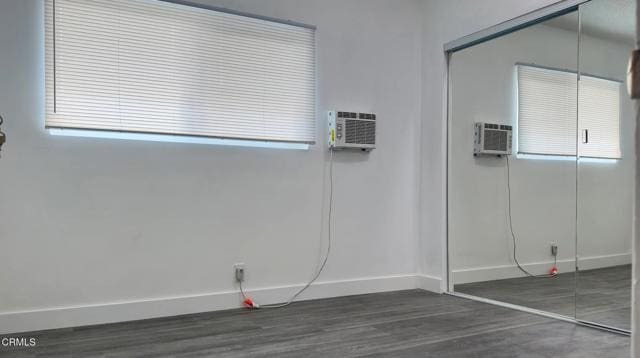 Building Photo - 2143 N Windsor Ave