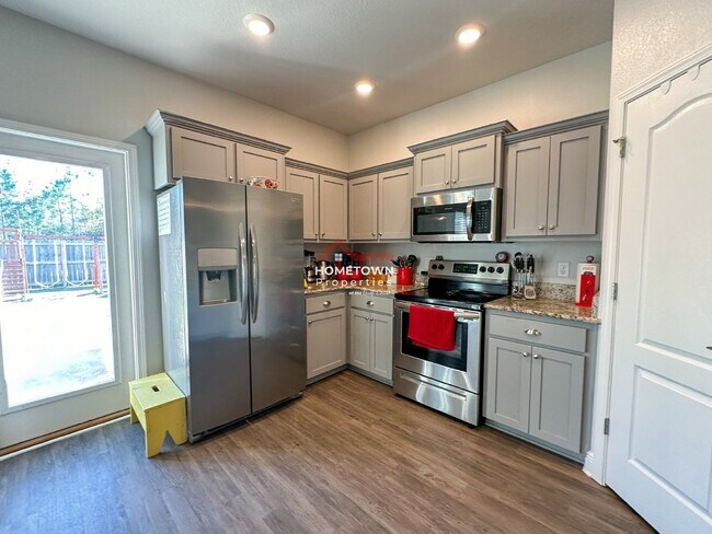 Building Photo - 3613 Conley Dr