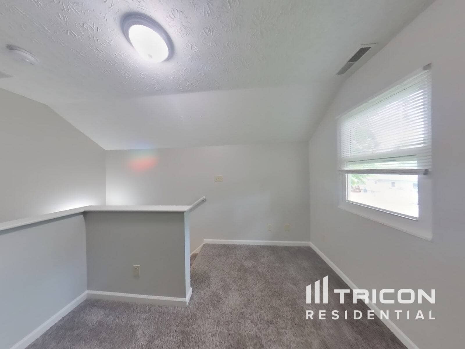 Building Photo - 5220 Tamarisk Ct