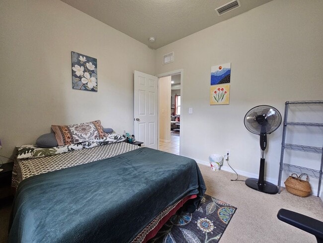 Building Photo - Beautiful 3-Bedroom + Flex Space in gated ...