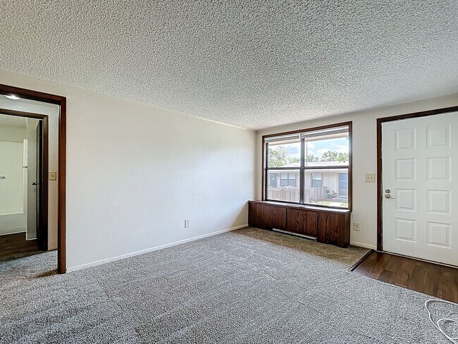 Building Photo - The Hampton - 1 Bedroom 1 Bathroom with inside laundry