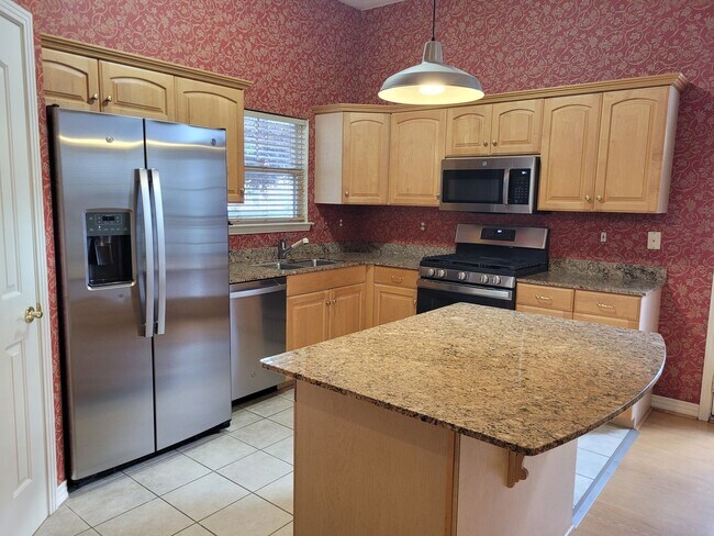 Building Photo - THREE SHIPS LANDING - Four Bedroom Condo