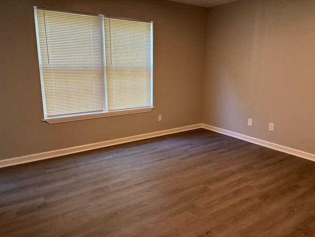 Building Photo - Cozy Ranch in Shawnee