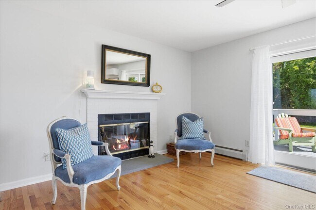Building Photo - 59 Peconic Ave