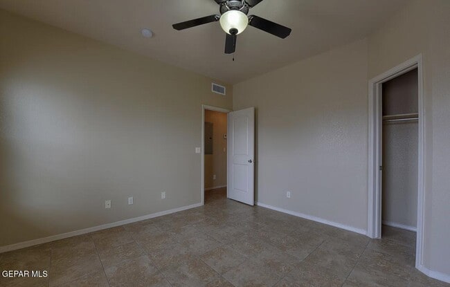 Building Photo - 501 Redd Rd