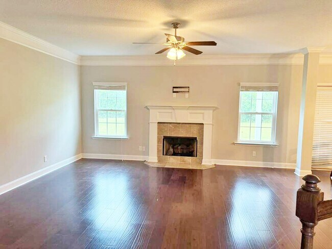 Building Photo - 94 Mount Vernon Ter