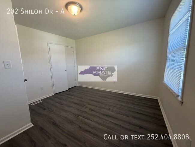 Building Photo - 202 Shiloh Dr
