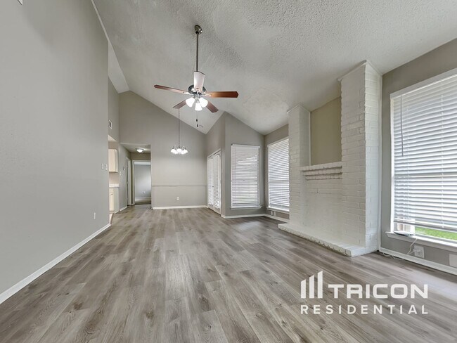 Building Photo - 23318 Pebworth Pl
