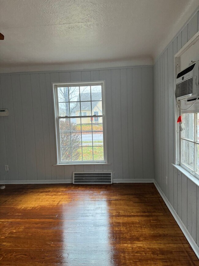 Building Photo - 538 Darlington Dr