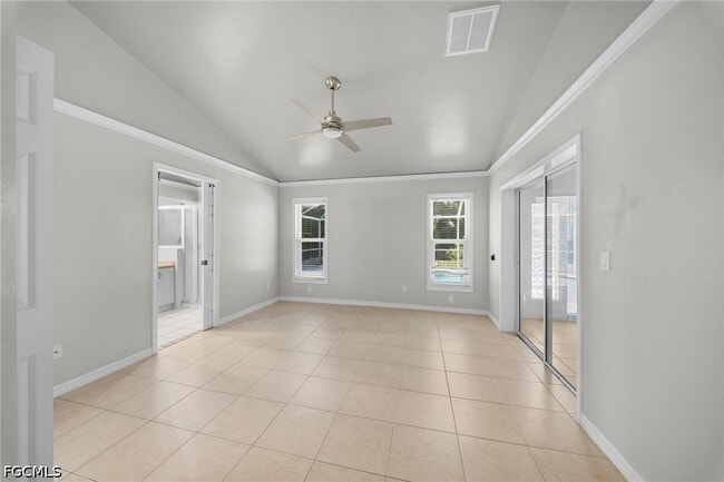 Building Photo - 2614 7th St W
