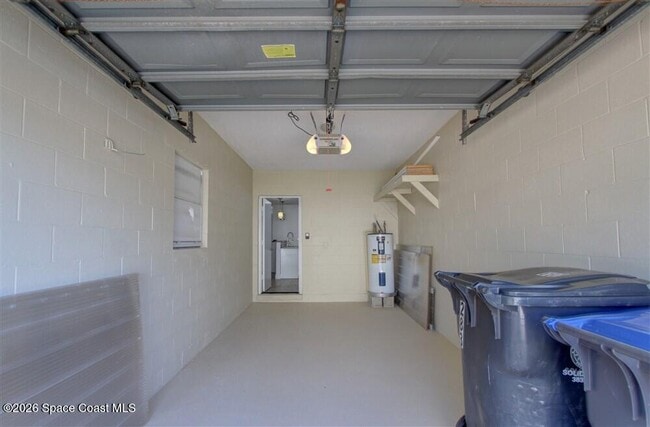 Building Photo - 283 E Towne Pl
