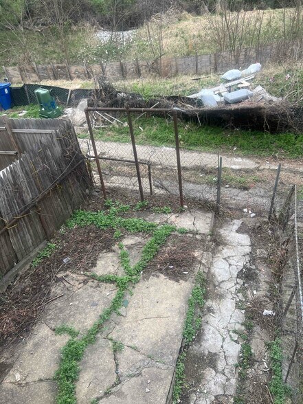 Building Photo - 2828 Ellicott Driveway