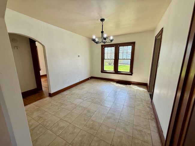 Building Photo - 3 Bed 1 Bath Single Family Home in Wausau - Move-In Special: HALF OFF DEPOSIT!