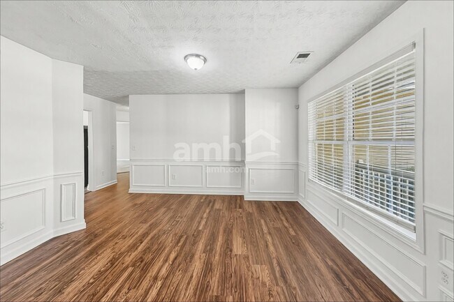 Building Photo - 282 Rockingham Dr