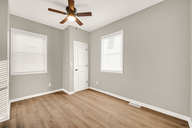 Building Photo - SCHEDULE YOUR APPOINTMENT TODAY & COME SEE...