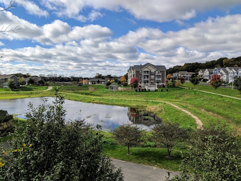 Building Photo - Middleton Ridge Apartments