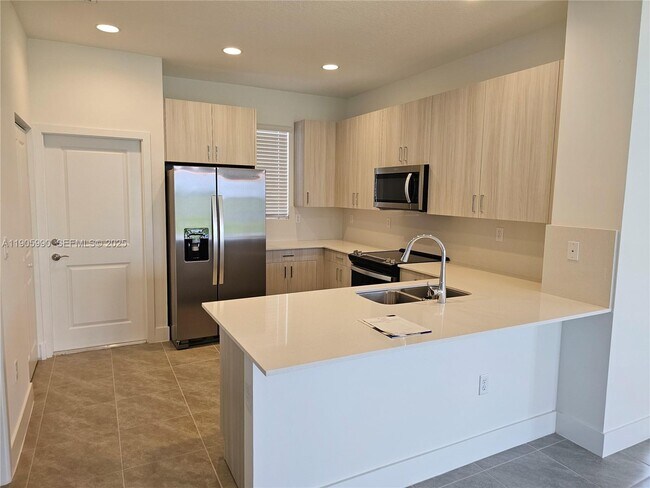 Building Photo - 5088 Nevola Ave