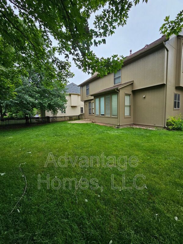 Building Photo - 14117 Parkhill Ln