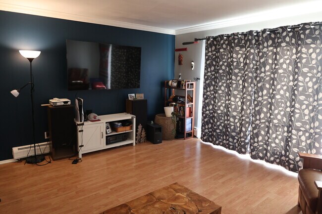 Building Photo - 19800 W 12 Mile Rd