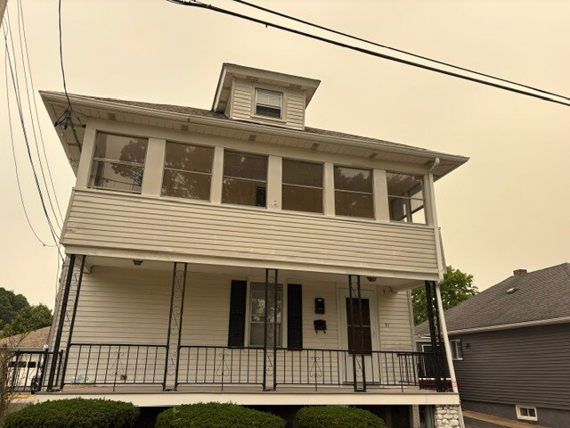 Building Photo - 31 Perkins Ave