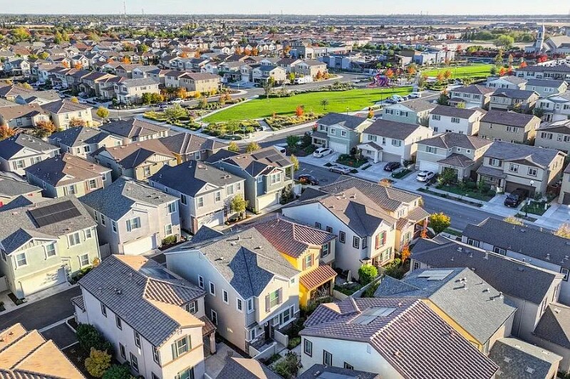 Building Photo - 2025 Honey Church Pl