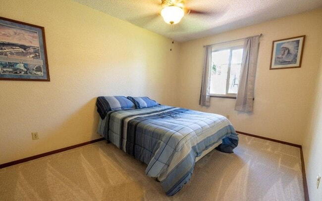 Building Photo - Charming 3-Bedroom Ranch for Rent in Prime...