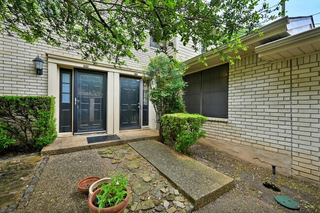Primary Photo - 8400 Jamestown Dr