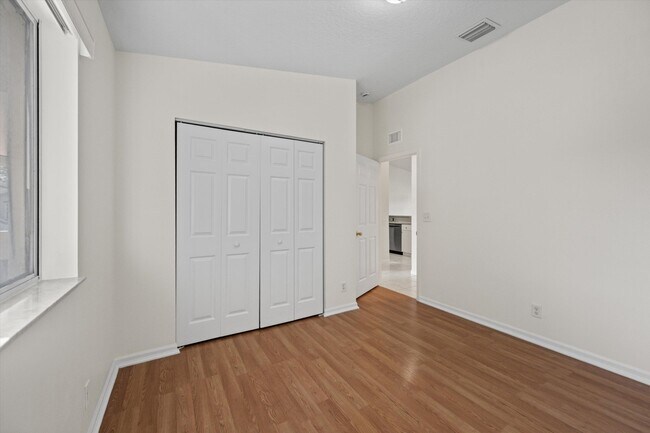 Building Photo - 4534 Oak Terrace Dr