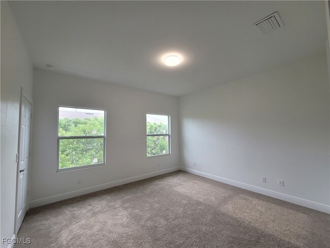 Building Photo - 3517 SW Santa Barbara Pl