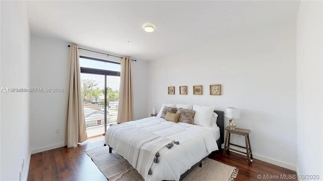 Building Photo - 1503 N 17th Ave