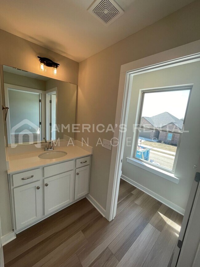 Building Photo - Home for Rent in Cullman, AL!! Available to View Now!!!