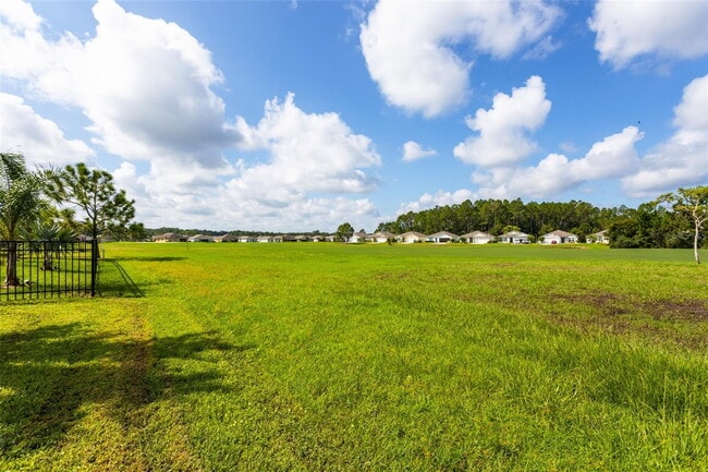 Building Photo - "Charming 3-Bedroom Home with 2 Baths and ...