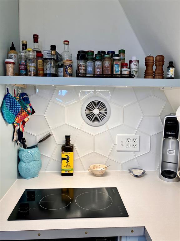 Building Photo - 2102 Travis Heights Blvd