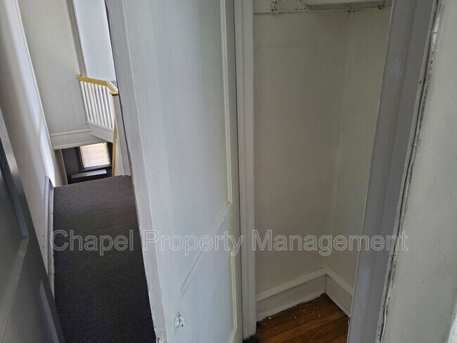 Building Photo - 6000 N 19th St