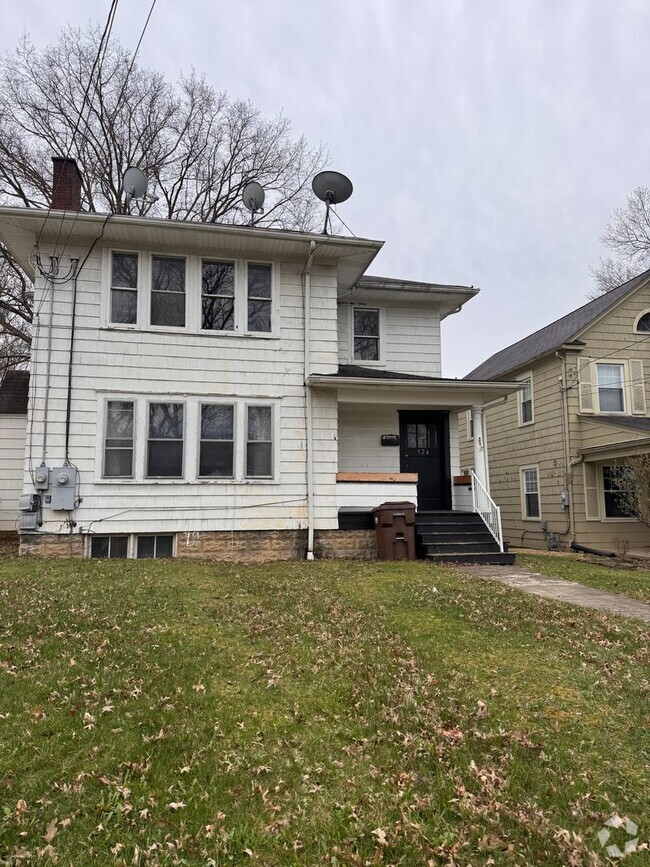 Building Photo - 924 Highland-405 Norris