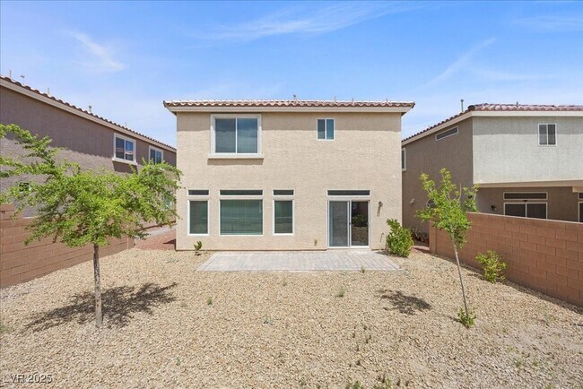 Building Photo - 9353 Grand Reve St